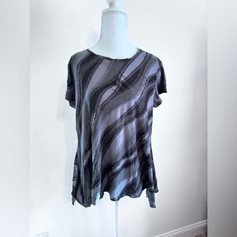 Simply Vera Vera Wang Gray and Black Short Sleeve Top
